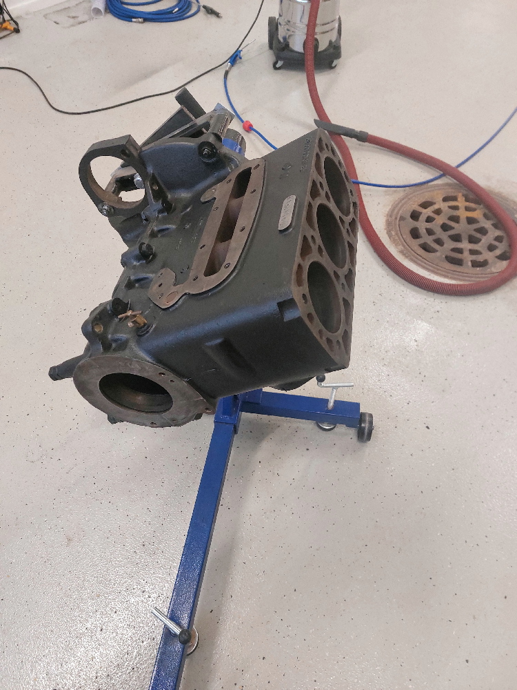 Marraskuu 25 lohko maalattu.jpg